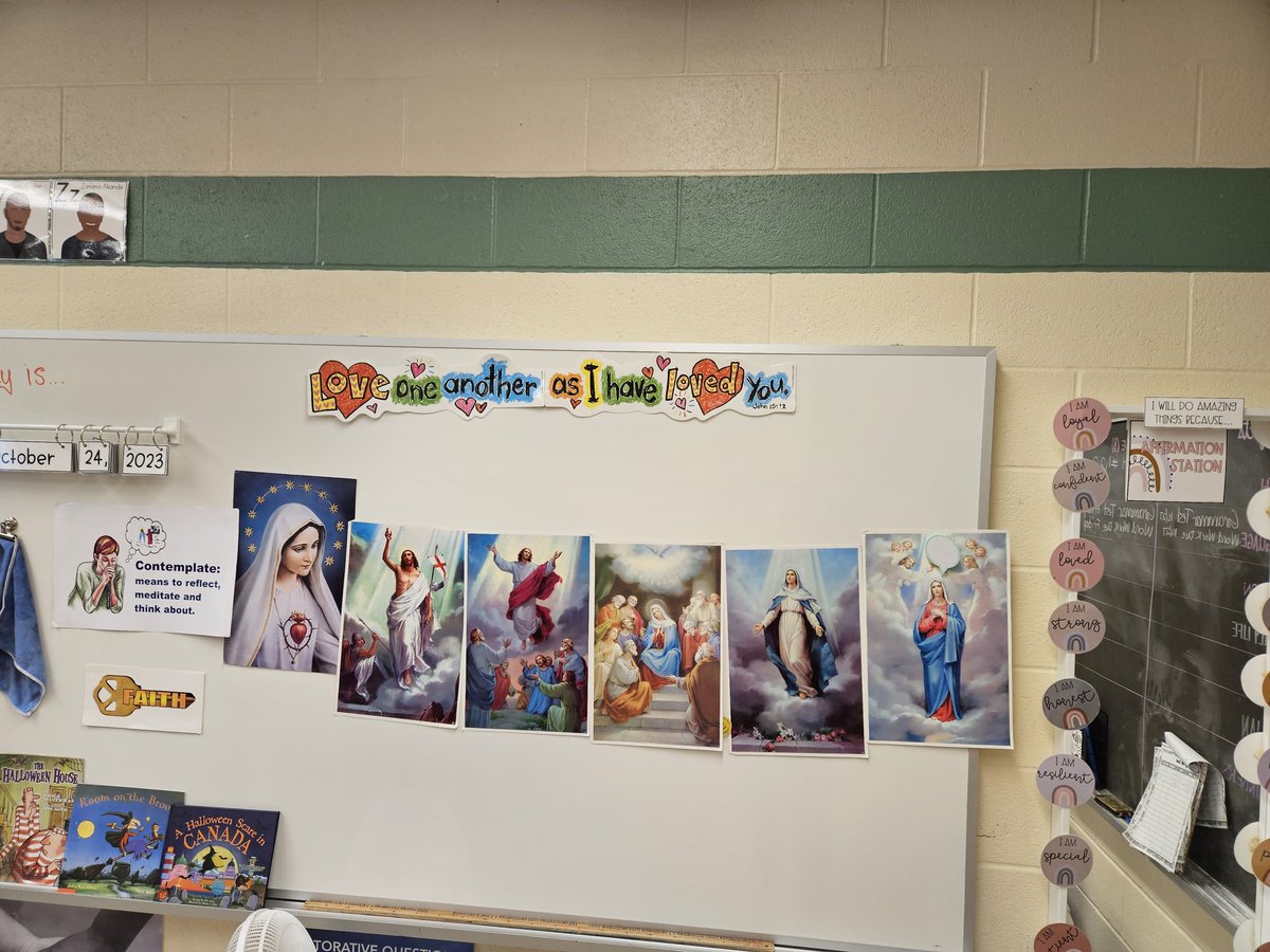 SJB_YCDSB's tweet photo. It's a beautiful Tuesday. This morning we welcomed back the Rosary Apostolate to pray the rosary with our students. We pray for peace! 💙 @YCDSB @DomenicScuglia @WigstonJennifer @RocchinaAntunes https://t.co/fVKcQsEZDi
