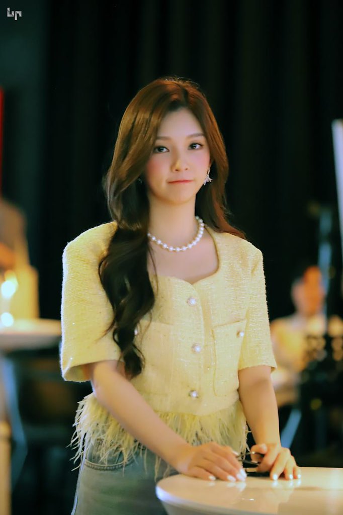 eesiwoo's tweet image. I haven’t dive my mention since 1 month ago