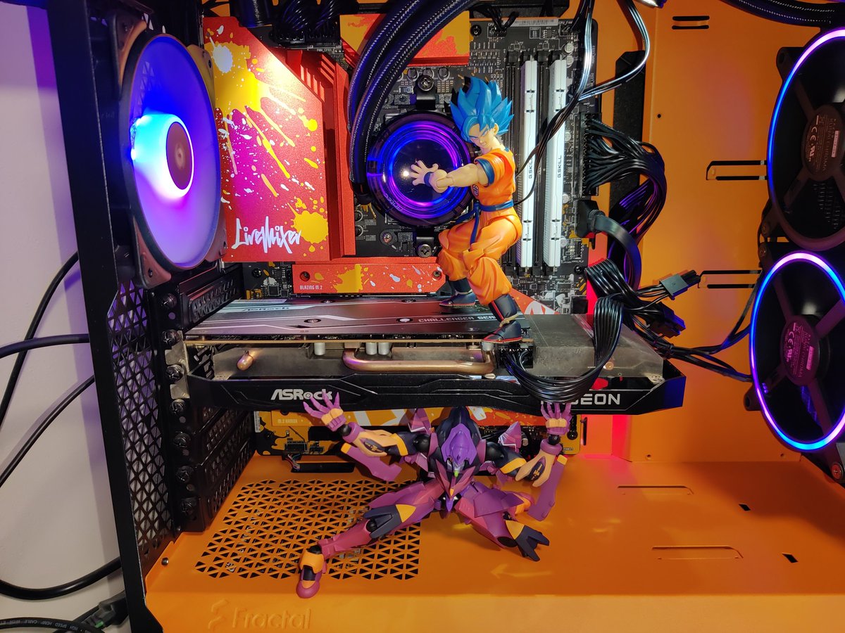 自作PCで遊ぶ グラボを初号機が支えるのとかでたら絶対買う。 #自作PC