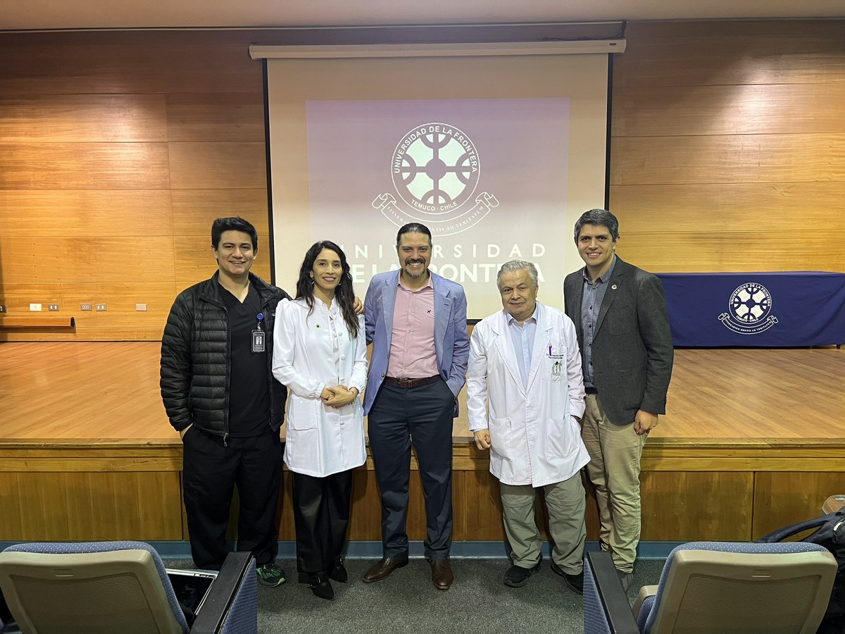 Medicina Interna UFRO (@medicinaufro) on Twitter photo Hoy tuvimos la visita del Dr. Álvaro Urzúa, Gastroenterólogo y Hepatólogo del <a href="/redclinica/">Hospital Clínico Universidad de Chile</a>, quien nos habló del uso del betabloqueo en Hipertensión Portal y Cirrosis, muchas gracias por la visita y a seguir generando redes de trabajo! 🏥⚕️💊👨🏽⚕️<a href="/medufro/">Fac. Medicina UFRO</a> <a href="/UFrontera/">UFRO</a> <a href="/HHHATEMUCO/">Hospital Dr. Hernán Henríquez Aravena</a> Hoy tuvimos la visita del Dr. Álvaro Urzúa, Gastroenterólogo y Hepatólogo del <a href="/redclinica/">Hospital Clínico Universidad de Chile</a>, quien nos habló del uso del betabloqueo en Hipertensión Portal y Cirrosis, muchas gracias por la visita y a seguir generando redes de trabajo! 🏥⚕️💊👨🏽⚕️<a href="/medufro/">Fac. Medicina UFRO</a> <a href="/UFrontera/">UFRO</a> <a href="/HHHATEMUCO/">Hospital Dr. Hernán Henríquez Aravena</a>