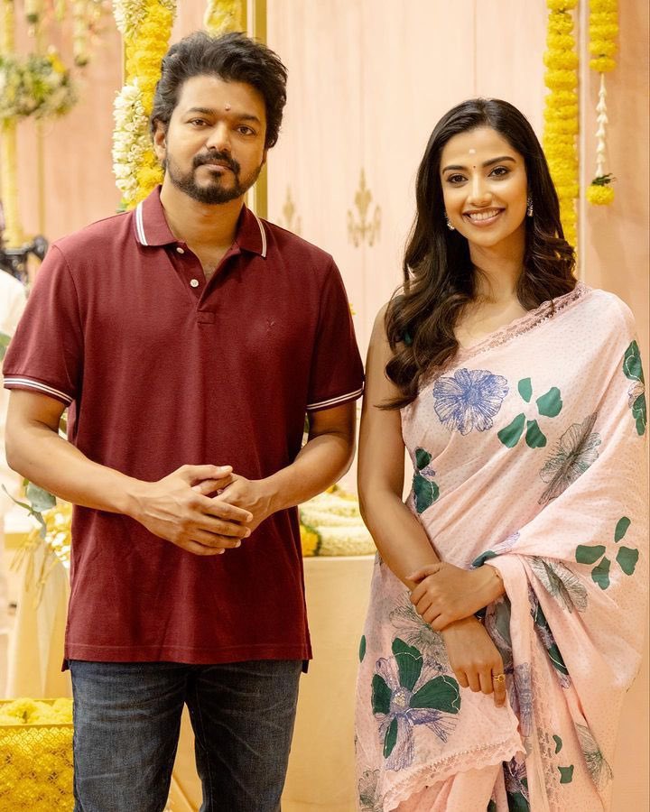 Thalapathy and #MeenakshiChaudhary

#Thalapathy68Pooja
Still😘❤️ #MeenakshiChowdry

#Leo  #Varisu @actorvijay  #thalapathy68
#LeoIndustryHit