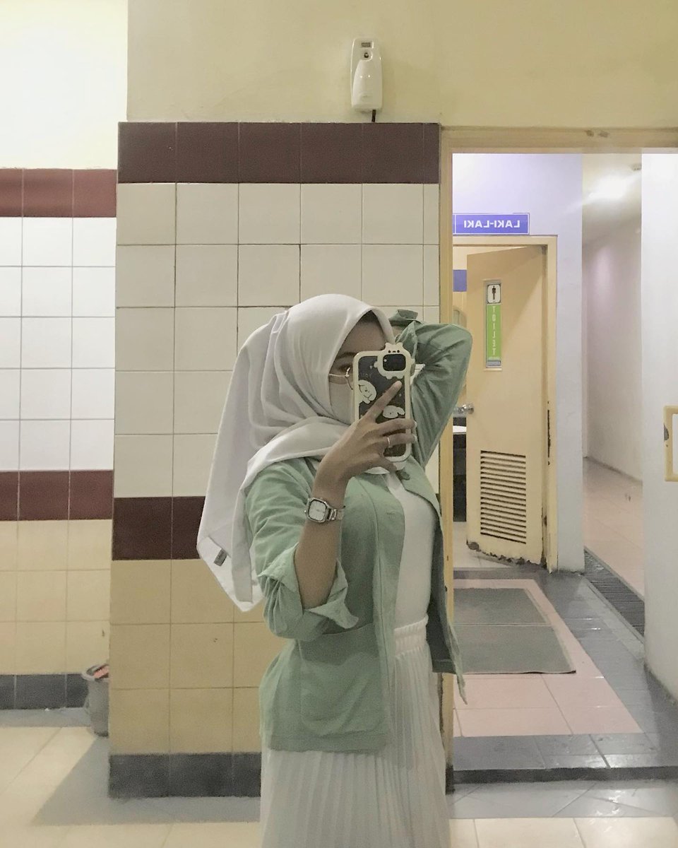 geffarsaa_'s tweet photo. Akunku di suspend, follow akun baruku yaa❤️
#cder #cderhijab #cderjilbab #cderbot #cderdepok #VCS #vcscolmek #vcsbugil #vcsreal #vcscroot #vcshijab #vcsberbayar #vcstrusted #awekmelayu #awekbogel #awekmelayutudung #awekdesah #awektudung #aweklucah #awekhot #crossdressermalaysia https://t.co/zbecHiI5HW