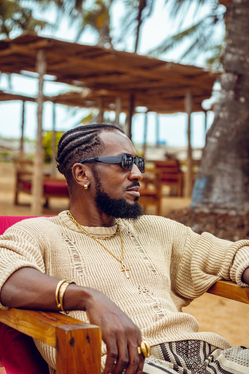 🌿 Calme comme un tsunami.

#HOPATA feat @kikogoldenboy  - OUT NOW
Streamez ici ➡ lnk.to/hopata
Visionnez ici ➡youtu.be/D2d3I-aox7U

 #Fofoskarfo #Elatché #Afrofusion #Togo #WerewereMusic #tgtwittos
