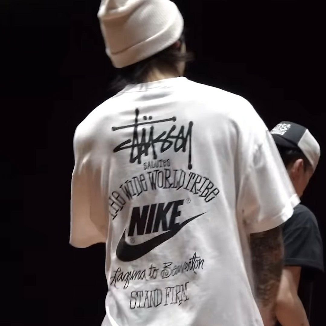 最終値下げstussy NikeコラボTシャツ　ジョングク着用 BTSジョングク着用 NIKE×STUSSY Tシャツ - メルカリ