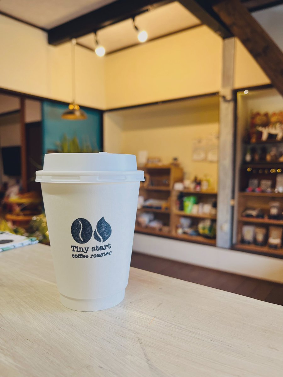 maruka_farm's tweet photo. ちなみに、今日はコーヒー屋さんが来てくださいました☕️✨ https://t.co/cMHF5C2dZT
