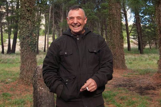 juaniprovendola's tweet photo. Le pese a quien le pese, Iorio fue el que volvió proletaria una cultura rock hasta entonces de clase media: Hermética lo hizo antes que Los Redondos. Me quedo con ese Ricardo, que fue el que me crió con sus letras. A ese, lo abrazo para siempre. Al otro, lo perdono. Buen viaje 🕊️ https://t.co/hAETCOdcIS