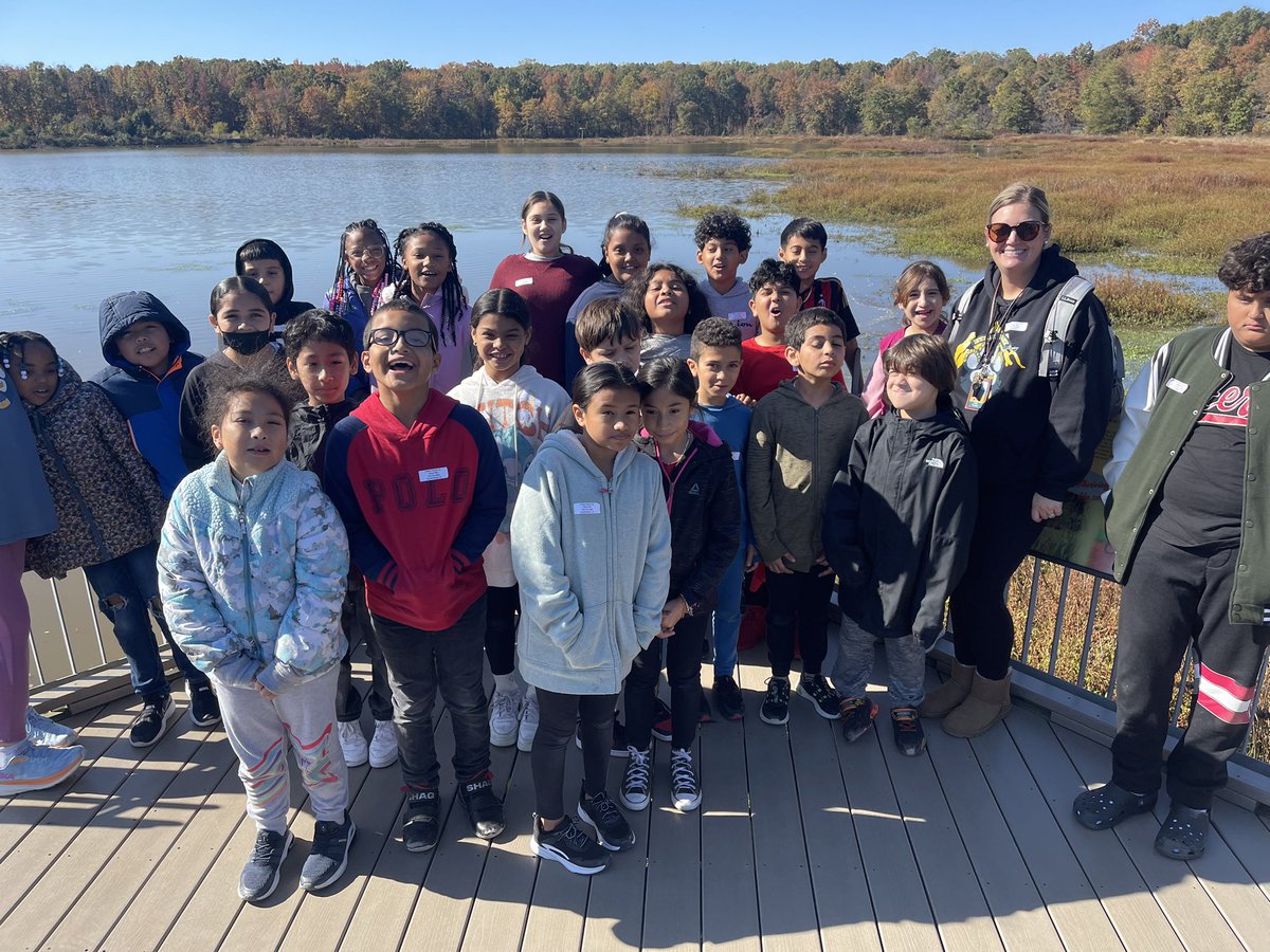 HyblaValley4th's tweet photo. 4th graders have been learning about ecosystems in science and today they visited Huntley Meadows to view the wetlands!! @HyblaValleyES #HyblaValleyHuskies https://t.co/smkdJTiy7w
