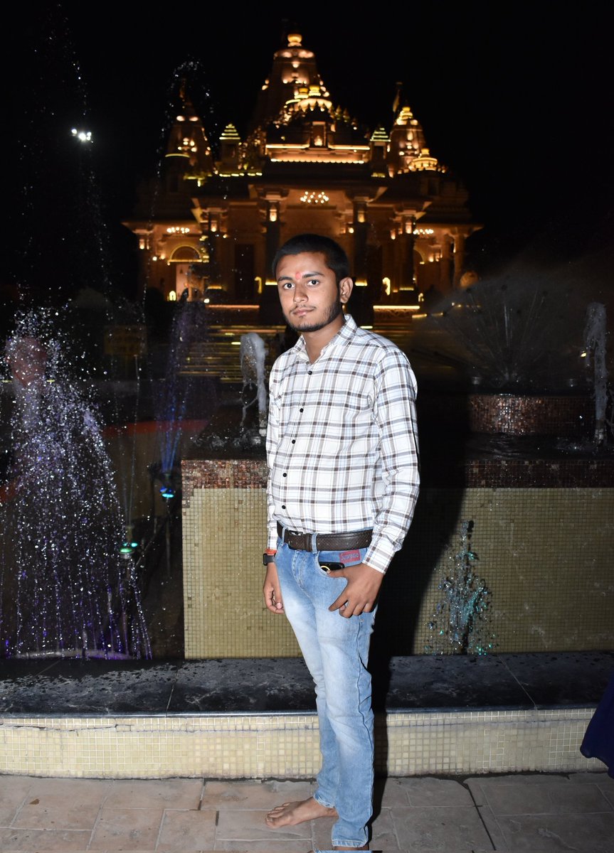 DBirahuli's tweet photo. मैहर केजेएस मंदिर में शाम को श्रीराम ,भगवान लक्ष्मण ,सीता माता जी और  श्री हनुमान जी भगवान जी के दर्शन करने का सौभाग्य प्राप्त हुआ https://t.co/mEpcBT7Iay