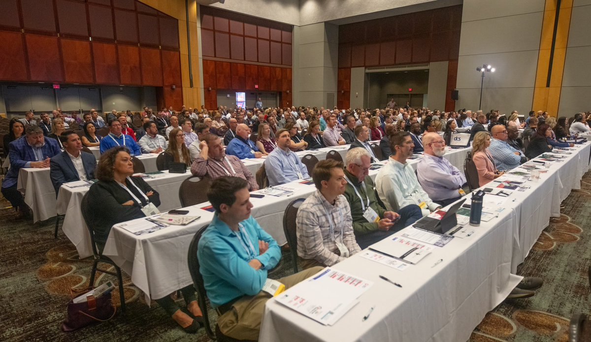 HCP_ReverseExpo's tweet image. Day 1 of the #HCPFall23 Rx Conference had too many highlights to mention, but here are four photos we think exemplify the spirit and purpose of the day. 

#hospitalpharmacy #pharmacy #healthcare