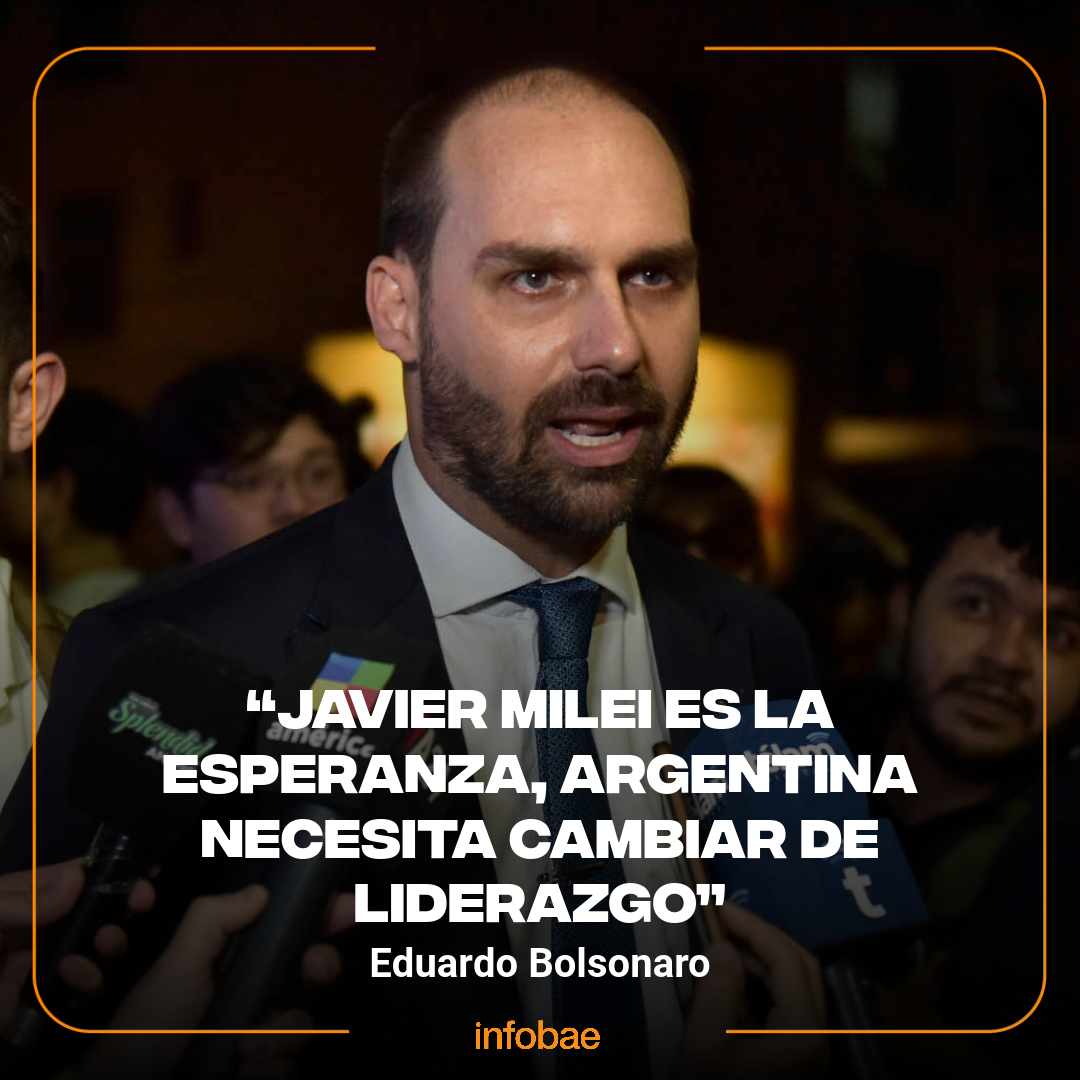 infobae's tweet photo. Eduardo Bolsonaro: “Javier Milei es la esperanza, Argentina necesita cambiar de liderazgo” https://t.co/QfjaaQf3YK https://t.co/xpBMdgXBRq