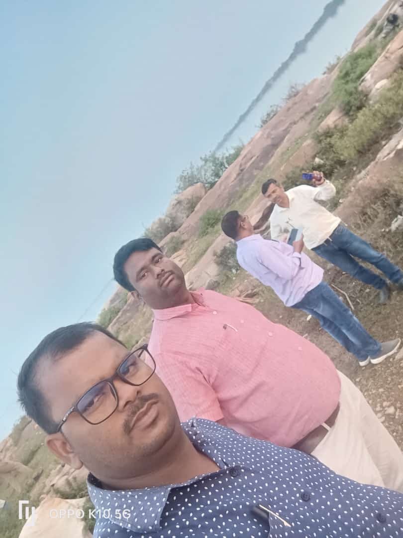 guruaayush_044's tweet photo. अपने मूल कार्य के साथ-साथ अन्य कार्यो में  अपनी सहभागिता निभाते हुए राजस्व लेखपाल @myogioffice @Lekhpal_Rbj_Son @UPGovt @PMOIndia @Up_lekhpal @aajtak @ZeeNews @ChiefSecyUP https://t.co/gJEKCYmZwF