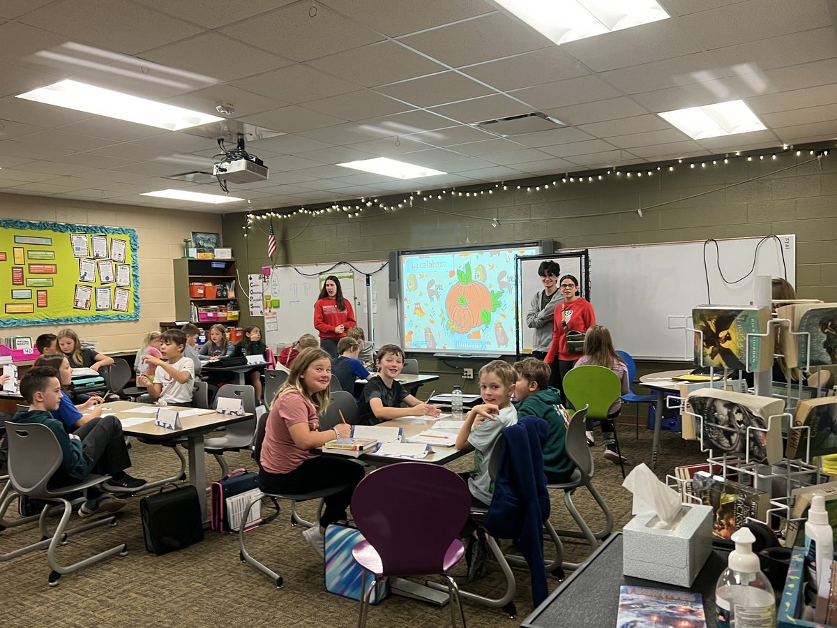 Spanish lesson in Mrs. Hanko’s class!