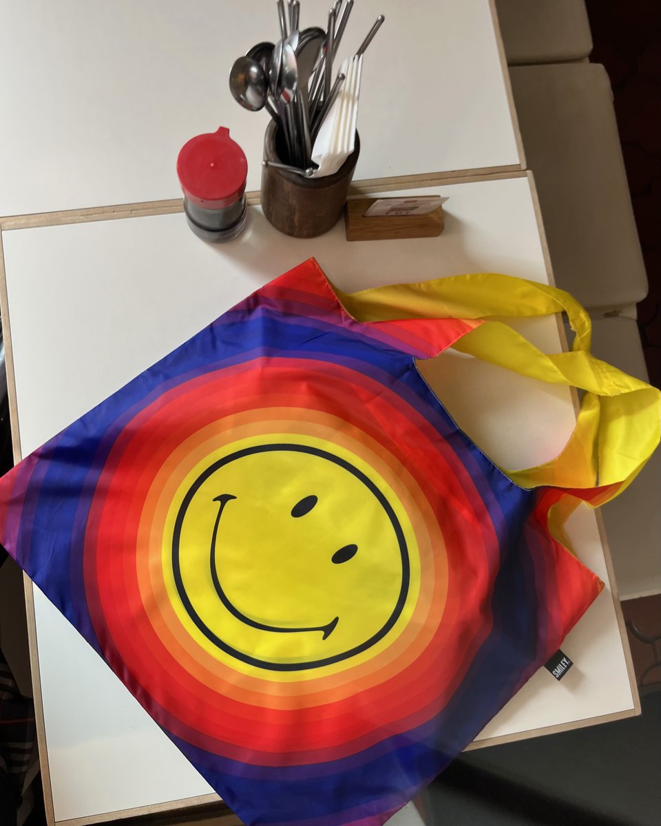 Where are you taking the <a href="/smiley/">Smiley</a> bag next? 😍

#ecofriendlybag #reusablebags #smileycollection