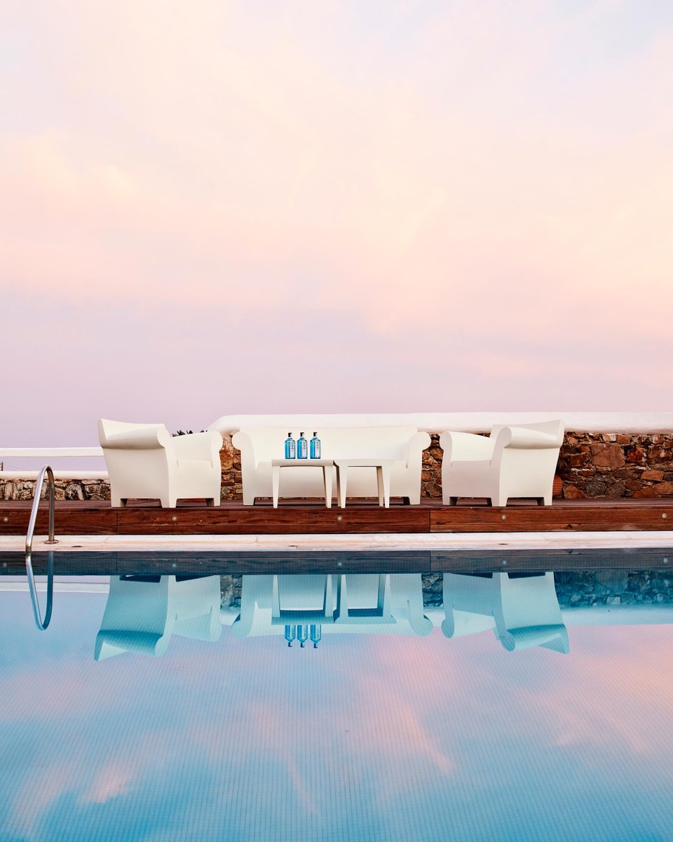 Anemoessa_Hotel's tweet photo. Welcome to your exclusive splash zone! ❤️

Book directly https://t.co/GSLAEtw4VD

#AnemoessaHotel #myAnemoessa #hotel #MykonosHotels #hotelsinmykonos  #luxuryhotel   #peace #peaceful #summer #loungebar #beach #surfing  #mykonosstyle #Mykonos #Kalafatis #Greec https://t.co/Tc9L47bFHw