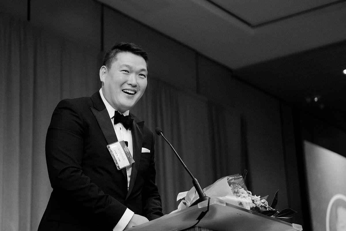 KelloggHansen's tweet photo. We are pleased to announce that Minsuk Han was officially sworn in as the 41st president of the @APABADC at the 2023 Awards &amp; Installation Gala on October 5. Congratulations to the honorees, including associate Daren Zhang on his installation as assistant VP of community affairs. https://t.co/3VsCxAuwqG