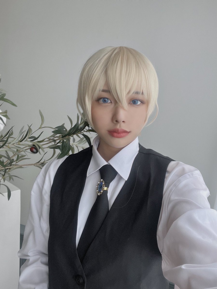 ㅎ헤ㅔ 날연어 플촬 다녀왔숩니다~~!!
놀랍게도 아무로였다고 한다,,
🫣🫣