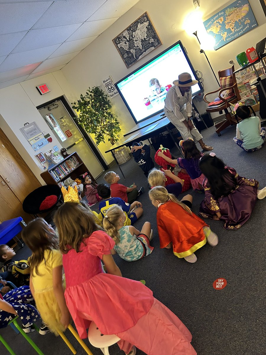 💙🐻🐾 Working with <a href="/thompsliveskind/">Christie Thompson</a> this morning