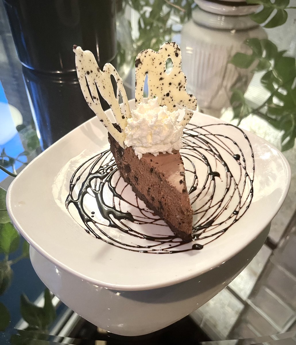 Go ahead… start with dessert. We won’t judge. 
..  ..  ..  
Cookies and Cream Mousse Pie|| Oreo Crust, Mint-Chocolate Sauce, White Chocolate Art

#undercurrentgso #triadlocalfirst #dgso #sogso #gsofoodie #greensboronc #downtowngso #nceats #dessert