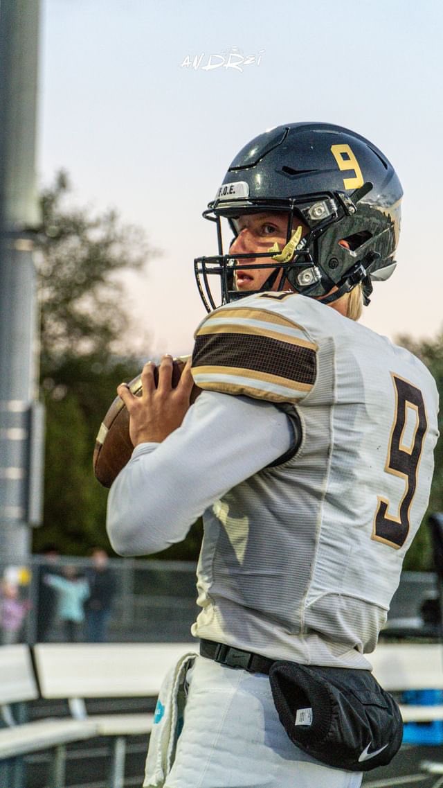 End of Reg Season Stats (8 Games)
140/217 65%
2000 Pass yds 
23 Pass Tds
130 QBR
300 Rush Yds
10 Rush TDs
33 Total TDs