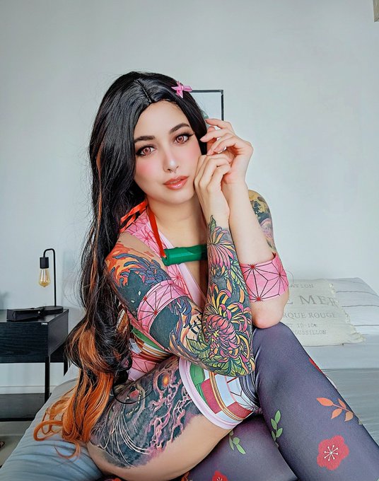 Nezuko cosplay 🌸 https://t.co/wfnJp4m1Fm