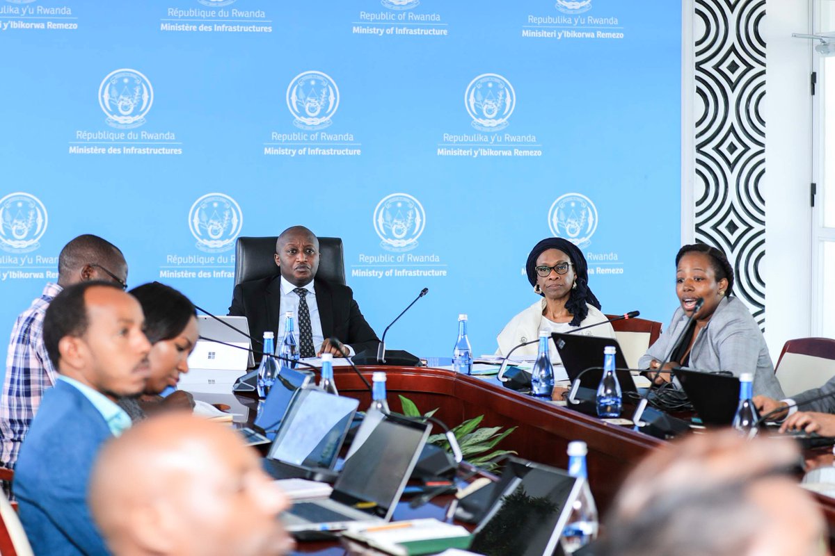 RwandaInfra's tweet photo. Today: The Permanent Secretary @afidele chaired the 2022/23 Backward Looking Joint Review (BLJSR), a forum which brought together Sector Working Group Stakeholders in a dialogue to discuss the Fiscal Year Performance and priorities to ensure ownership in #NST1 targets. 1/2 https://t.co/t7pAZuzPSM