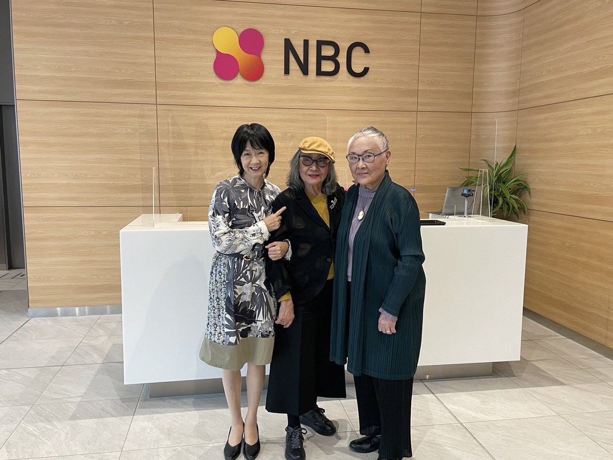 noce_nagasaki's tweet photo. ＼あと４日／

ついにレイコクルック西岡さん、大島ミチルさん、村嶋深寿子の3名が長崎に揃いました♫✨

3名から溢れるオーラとエネルギーで更に気持ちが高まりました🥰ドキドキとワクワクでいっぱい☺️💓

残席僅か！
10/28(土)14:00からぜひ長崎ブリックホールにご参集ください🙋‍♀️

#japanliveyell https://t.co/SzVdcOdU69