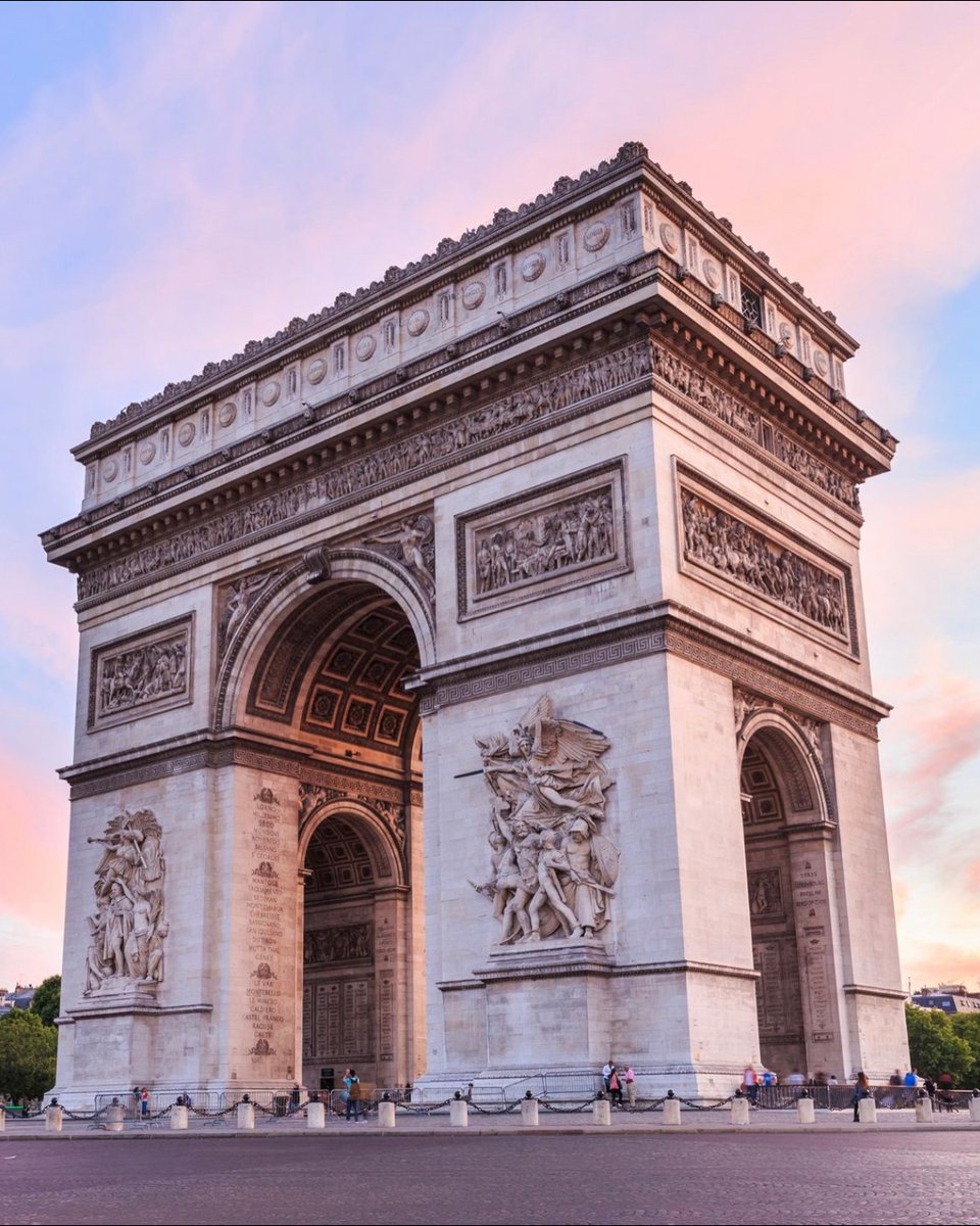 Paris_Pass's tweet photo. Standing tall in the heart of Paris, the Arc de Triomphe😍✨

Check out the Arc de Triomphe on your #ParisPass! 

https://t.co/QGyXok7wRe https://t.co/mIloOXZWSl