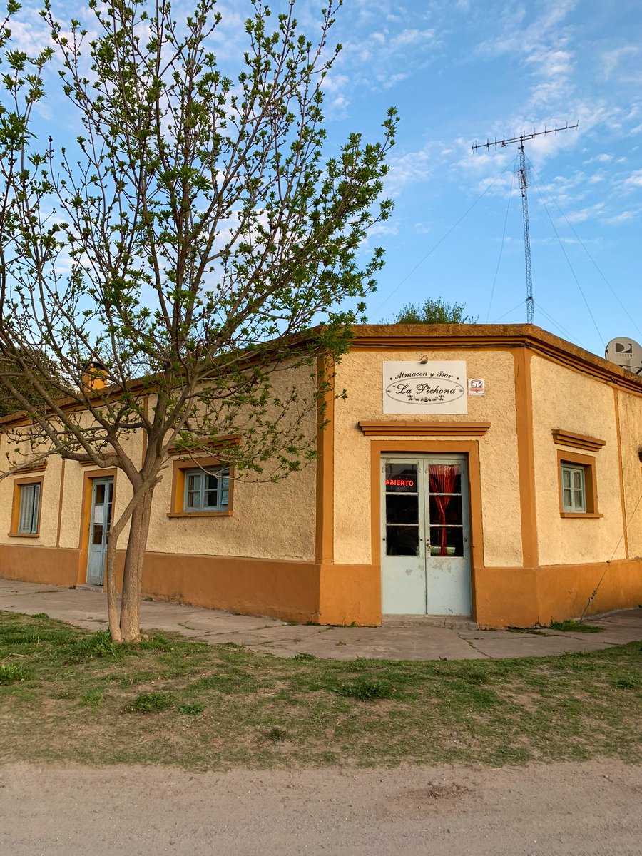 gui10road's tweet photo. Atención a LA BELLEZA de las casas de Miranda, un pueblo de 80 habitantes en el Partido de Rauch, Provincia de Buenos Aires https://t.co/I7X1boA73e