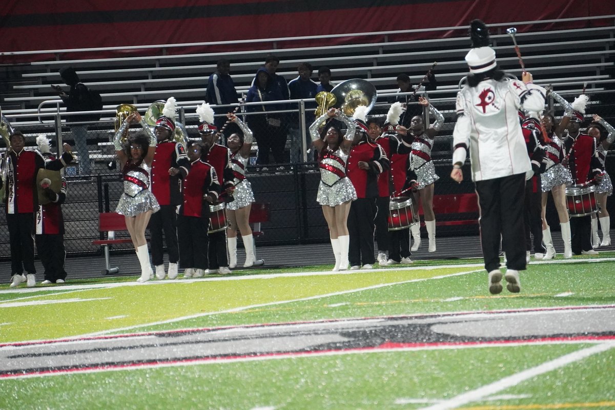 GUNBY4's tweet photo. Chills and Thrills at the Raptor Rumble: Junior High and High School Bands Battle it Out on a Cold Saturday, October 21, 2023!"
Rich Township has the crowd moving and grooving to the beat! https://t.co/VhnhcbrgOE