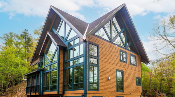 The perfect fall getaway does exist…and just so happens to be topped with GAF Timberline HDZ shingles in the color Appalachian Sky. Hard hats off to @wernerroofing for completing this project. Tag us on social media with #MyGAFRoof for a chance to be featured next.