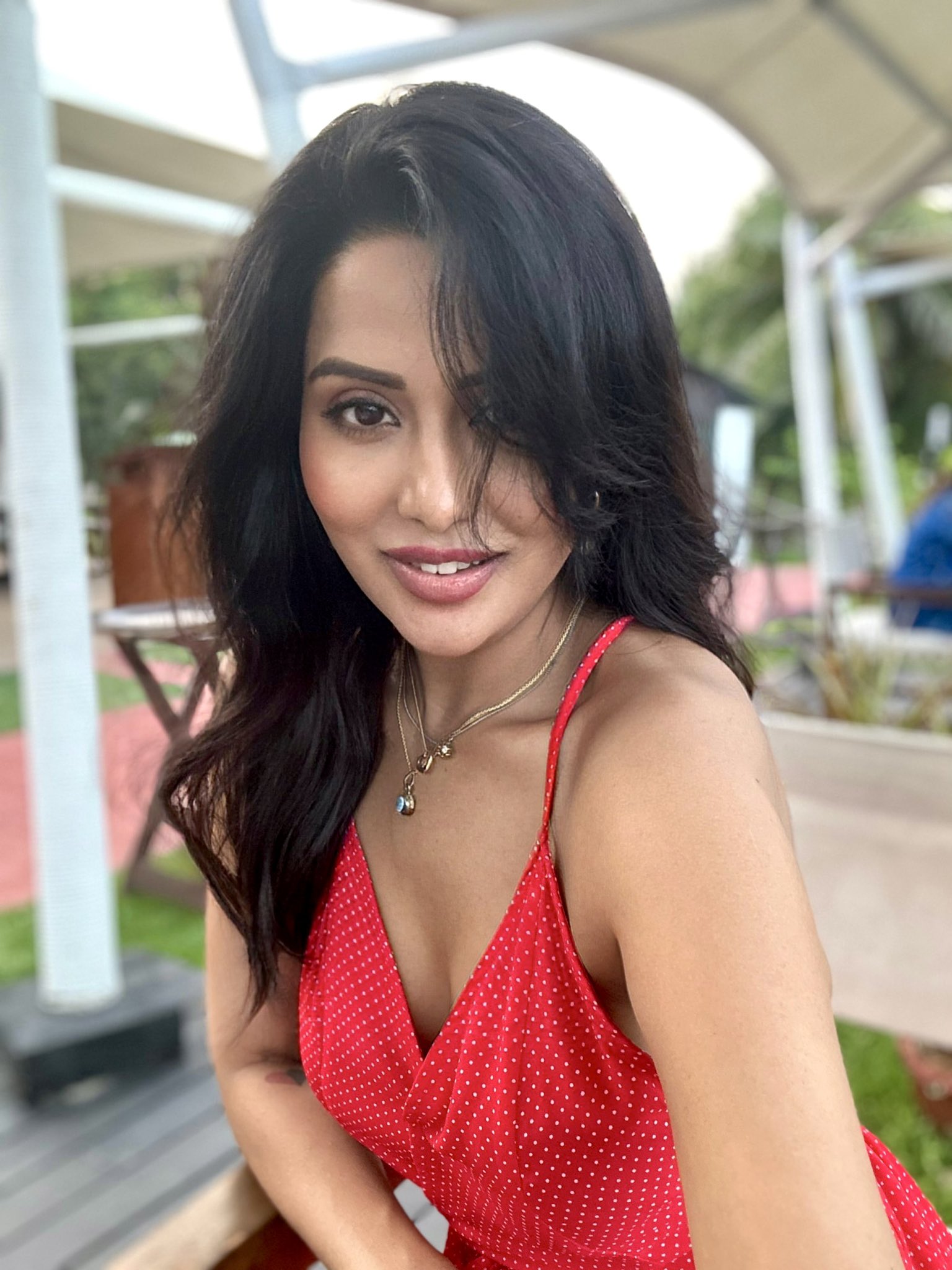 F9NiwyVaAAERDhU?format=jpg&name=large