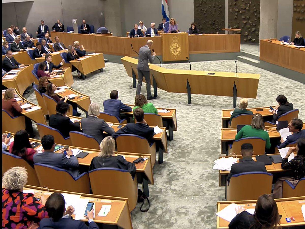 Daniel Koerhuis π³π± (@danielkoerhuis) on Twitter photo De afgelopen jaren zijn er meerdere weeskinderen hun huis uitgezet door de corporaties nadat hun ouders waren overleden.
Goed dat de TK vandaag de initiatiefwet van <a href="/lientje1967/">Caroline van der Plas</a>, <a href="/Pieter_Grinwis/">Pieter Grinwis</a>, <a href="/Lisawesterveld/">Lisa Westerveld π₯</a> en mij heeft aangenomen om die uithuiszettingen te stoppen. De afgelopen jaren zijn er meerdere weeskinderen hun huis uitgezet door de corporaties nadat hun ouders waren overleden.
Goed dat de TK vandaag de initiatiefwet van <a href="/lientje1967/">Caroline van der Plas</a>, <a href="/Pieter_Grinwis/">Pieter Grinwis</a>, <a href="/Lisawesterveld/">Lisa Westerveld π₯</a> en mij heeft aangenomen om die uithuiszettingen te stoppen.