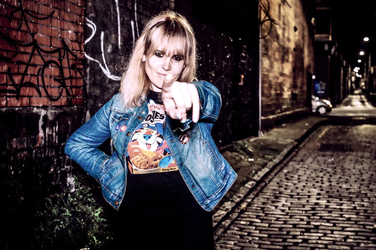 KEELEYsound's tweet photo. Oi! You laddie! Come see us headline @Thunderbolt_pub Bristol on Nov 8 advance tix £5 https://t.co/npjKY7DPzv! Then come see us open for Morrissey's most prolific co-writer @alainwhytemusic at Ulster Sports Club Belfast Nov 29 &amp; Cork Pavilion Dec 1, tix at https://t.co/chVzjlvcdv https://t.co/Qa88NQwJjt
