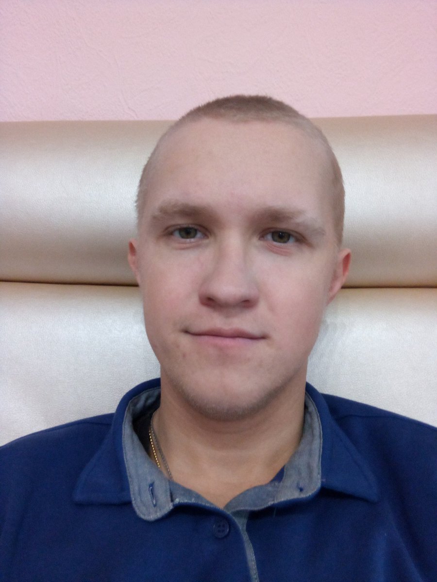 It's me in contacts lenses😊How do I look?