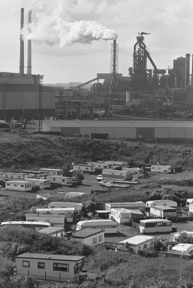 Kom 1 november naar het debat: Land van Verlangen, Staat van Verwaarlozing in het <a href="/NieuweInstituut/">Nieuwe Instituut</a>. Over de verzorgingsstaat van de toekomst en hoe we een mooi, duurzaam en leefbaar Nederland door kunnen geven. Toegang is gratis ná aanmelden: nieuweinstituut.nl/events/land-ve…