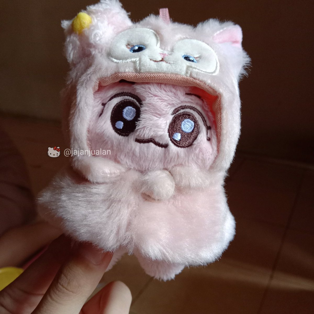 cocobann4's tweet photo. wts // want to sell lfb

• tojaem doll 10cm
no bib❌ tapi free cape yg dipake

💸 IDR 350k
price exc adm + packing

📍 jakarta 
can ship ww with ina bank/address

t. nct dream jaemin tojjaem doll boneka https://t.co/ctGCiHl6YP