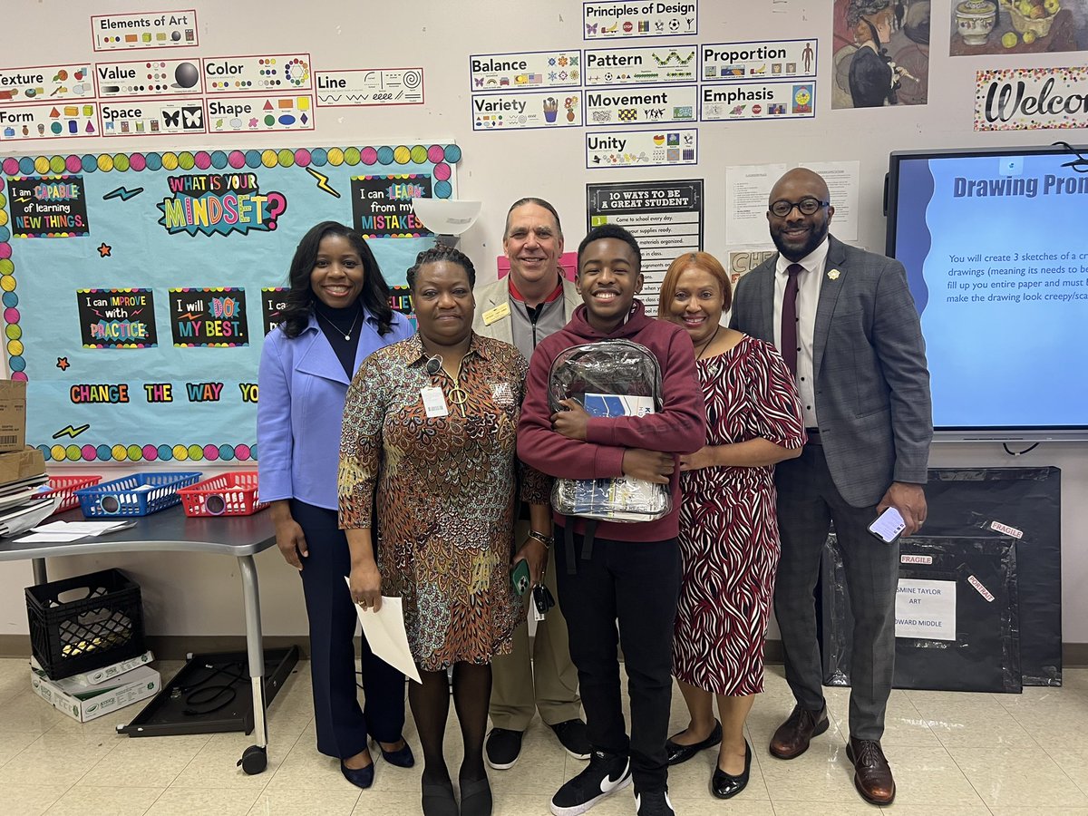 BibbSchools's tweet photo. Congratulations Khilee Mann, our 2023-2024 @REACHGA scholar for @hmsmacon! https://t.co/PXxsQJoAPF