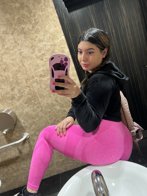 Hello https://t.co/XBrKulS6pl