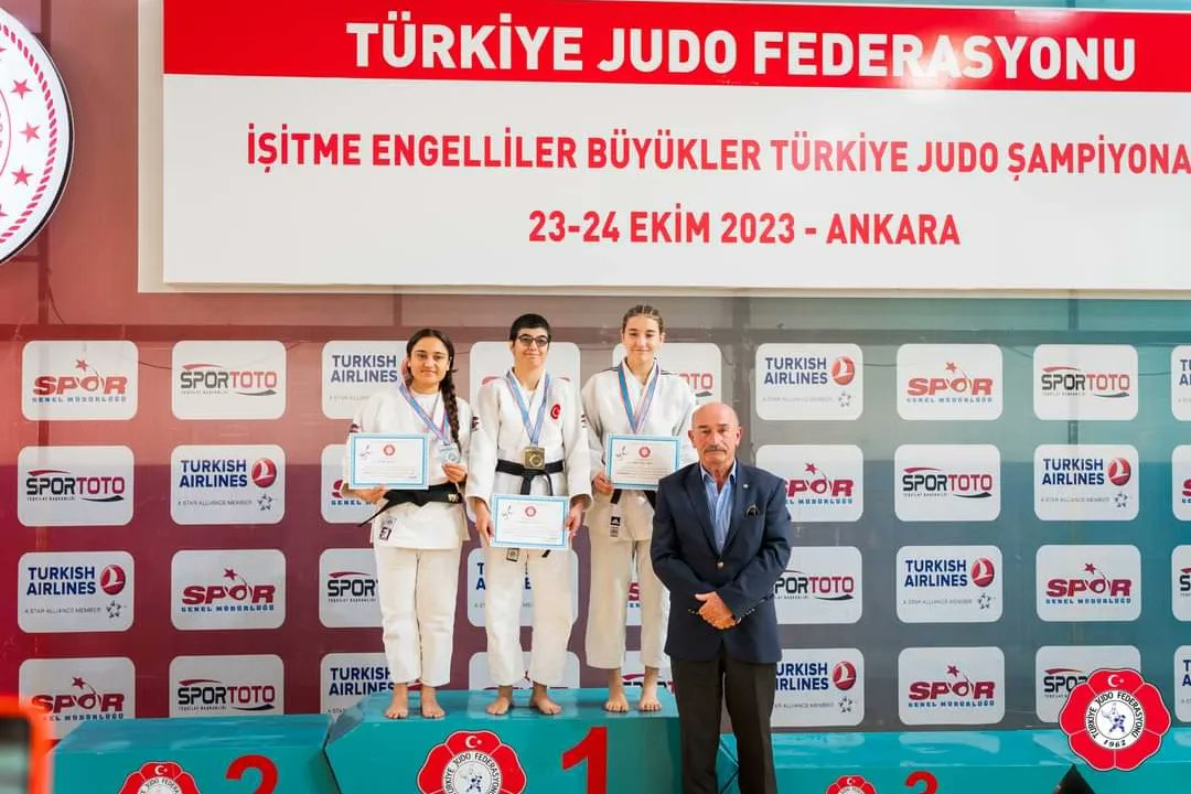 GSB_Kirikkale's tweet photo. 23-24 Ekim 2023 tarihleri arasında Türkiye Judo Federasyonu tarafından Ankara'da düzenlenen İşitme Engelliler Büyükler Türkiye Judo Şampiyonası'na ilimizi temsilen katılan sporcumuz Ayşe Beril Boyacı, 52 Kg'da 3️⃣. olmuştur. https://t.co/VfHzNnt4rM