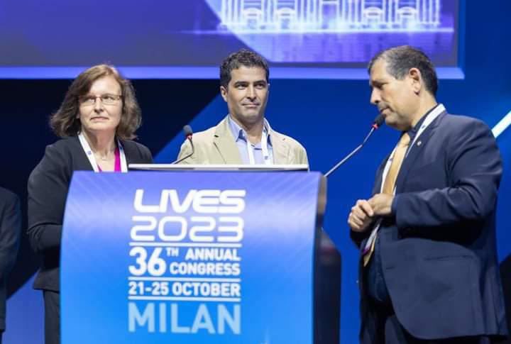 CriticsTauli's tweet photo. @CriticsTaulí i l'@I3ptT ha estat el servei de m. intensiva que ha rebut més premis durant el congrés anual #LIVES2023 de l'@ESCIM. El Dr. @oriolrocag, cap de servei i del grup de recerca, i les investigadores Marta Camprubí, Aina Areny i Elena Campaña han estat les galardonades. https://t.co/jZ9zsw5mWl