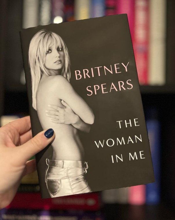 WHSmith (@whsmith) on Twitter photo The Woman In Me from <a href="/britneyspears/">Britney Spears ๐น๐</a> is here! Get your copy in store or online for half price now.
Shop here: bit.ly/3tiB3Y5 The Woman In Me from <a href="/britneyspears/">Britney Spears ๐น๐</a> is here! Get your copy in store or online for half price now.
Shop here: bit.ly/3tiB3Y5