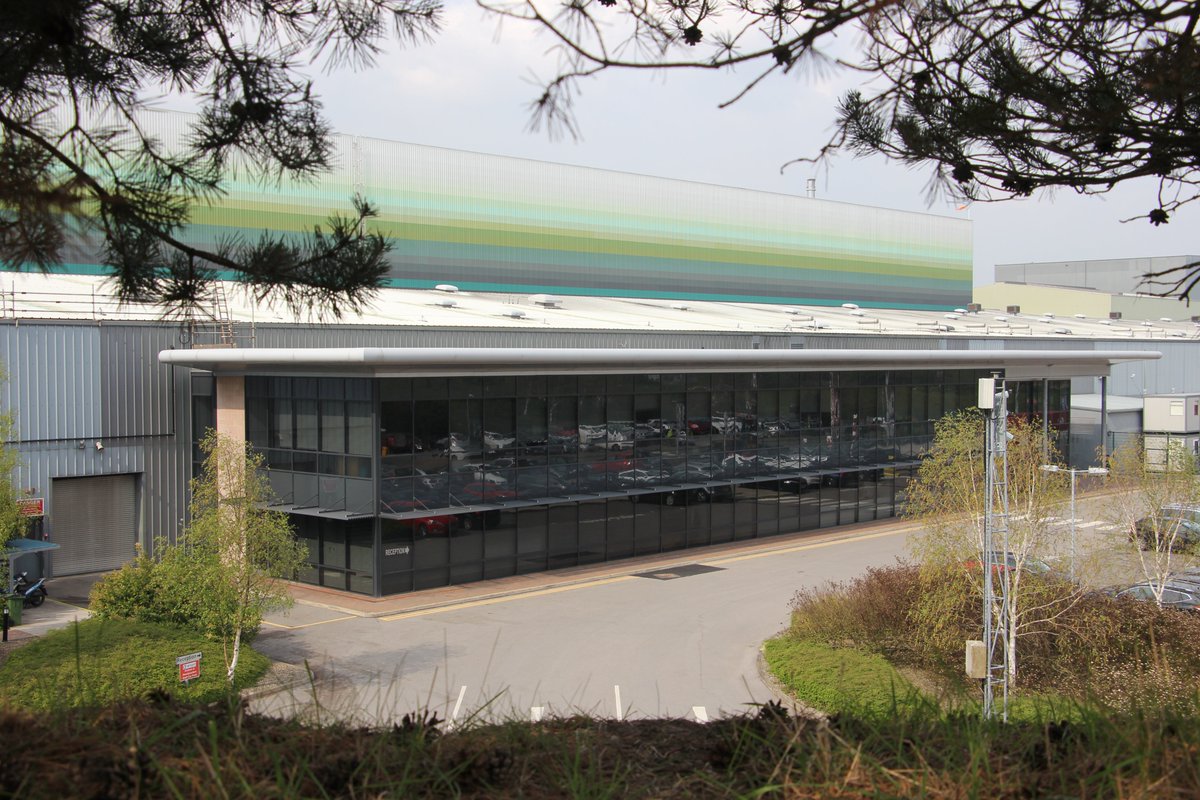 Encirc's tweet photo. We're delighted to announce that we’ve been shortlisted for not one, not two, but four @BritGlass, Glass Focus Awards 2023! 🤩
Well done to all the finalists! See the full shortlist here: https://t.co/8LUZFlt9DE
#GlassMadeGood https://t.co/lkOL0fbYRH