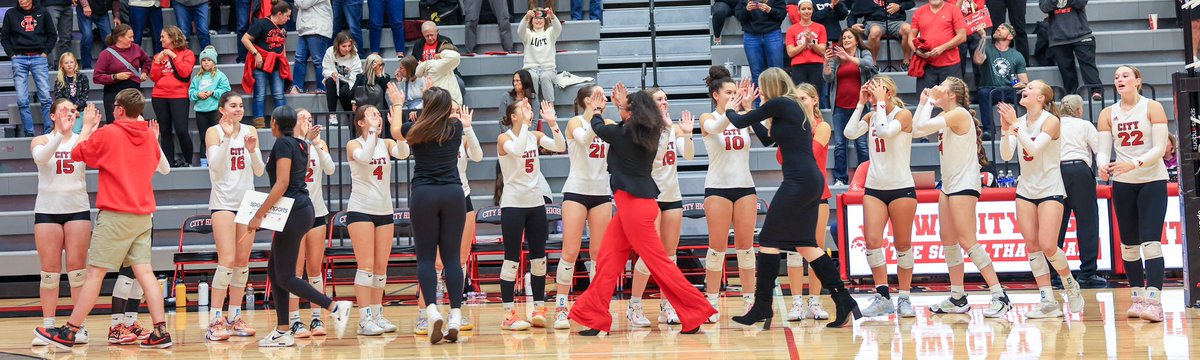 cityhighvb's tweet photo. ๐ฃ๏ธ to Xtreme Arena continues for our Little Hawks as we travel to @WDMValleyVB tonight to punch our ๐๏ธ to State!! โฅ๏ธ๐
๐WDM Valley
โฐ 7 pm
No Cash or Passes Allowed!
๐๏ธ Online
https://t.co/jUL0jJqEVR
#everythingyougot https://t.co/wkzkdonD0t