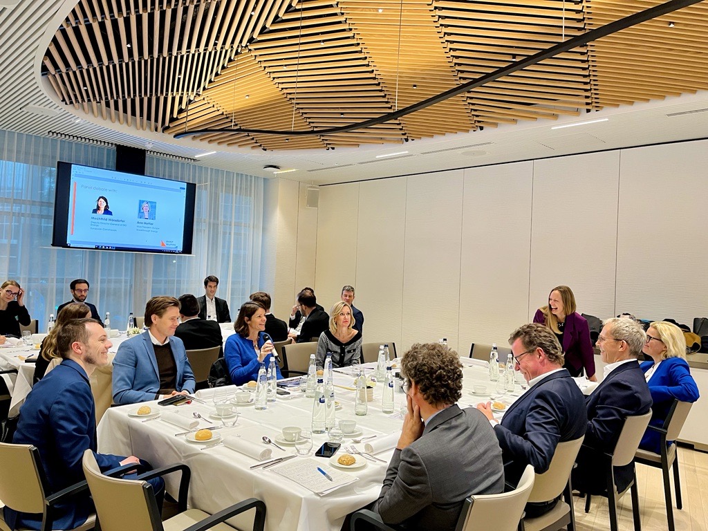 EnerSolutions's tweet image. Today, we had the pleasure to host an event w/ @3M and @EDF_EUAffairs on megatrends &amp;amp; #technology. Great discussion with @MWorsdorfer and @AnnMettler who shared their views on megatrends&apos; role in shaping 🇪🇺 #industry and legislative agenda on our road to achieving the #GreenDeal.