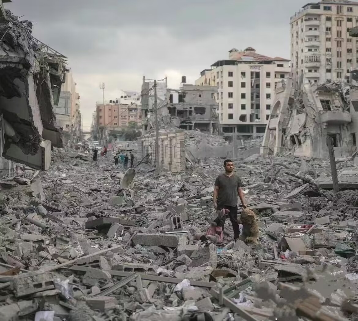 bashayer2212's tweet image. Peace is not an ideal, a dream! It is the wish of hundreds of millions of people! May there be peace in the world and no more wars!