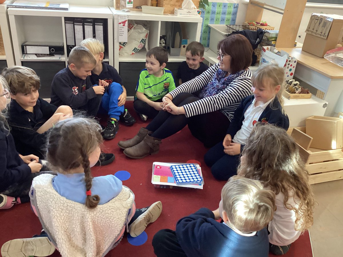 ysgolyddraig's tweet photo. Games club having a fantastic time with @bethel_llantwit #YYDWellbeing https://t.co/rEc7g4SlcY