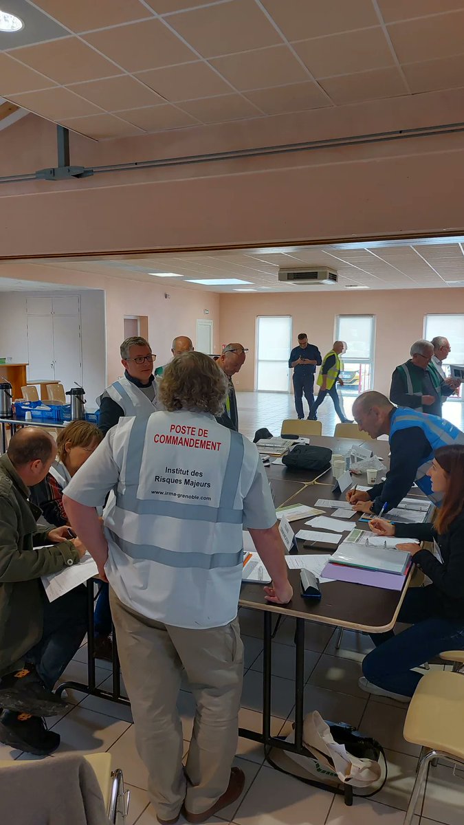 📍 ETAPE TARN - @ResilienceTour

➡️ Première partie de matinée sur les responsabilités des collectivités ainsi que le Plan Communal de Sauvegarde et PlCS (@SmaclAssurances
& @RisquesMajeurs)
➡️ Seconde partie avec une simulation de gestion de crise sur le thème de l'inondation 🌧