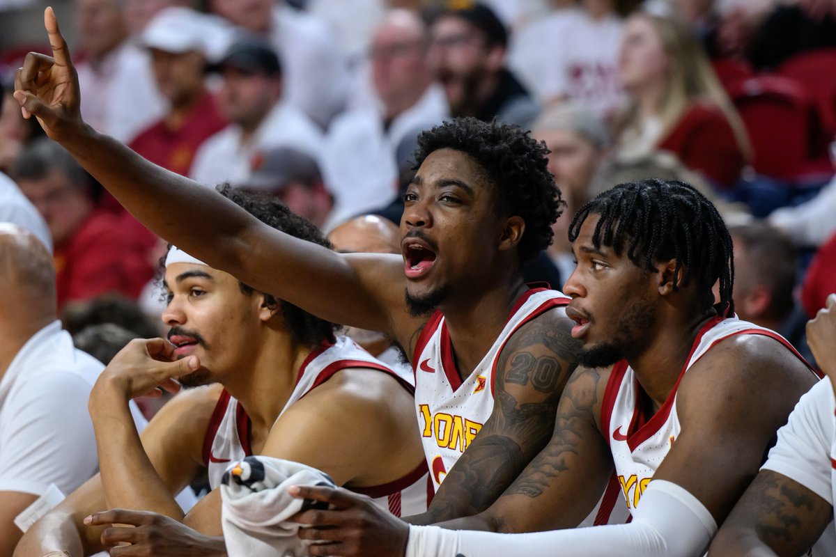 "Having that connectivity piece means that the people on the bench care just as much as the people on the court.”

𝗖𝘆𝗰𝗹𝗼𝗻𝗲 𝗧𝗿𝗶𝗼 𝗥𝗲𝗮𝗱𝘆 𝗳𝗼𝗿 𝗙𝗶𝗻𝗮𝗹 𝗦𝗲𝗮𝘀𝗼𝗻

📰: bit.ly/45OtRjQ

<a href="/robbyj1415/">Robert Jones</a> | @HasonWard | <a href="/AtgTreking/">Tre King</a> 

#Cyclones | #C5C