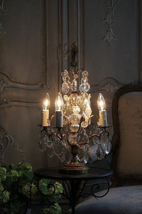 French Chandelier Lamp~ Lighting is Essential to the Mood and Character of a Space. When Done Right, it Creates Beauty, Mystery, and Comfort.
#Chandelier #beautifuldesign #lamplight #frenchdesign #comfort #elegance