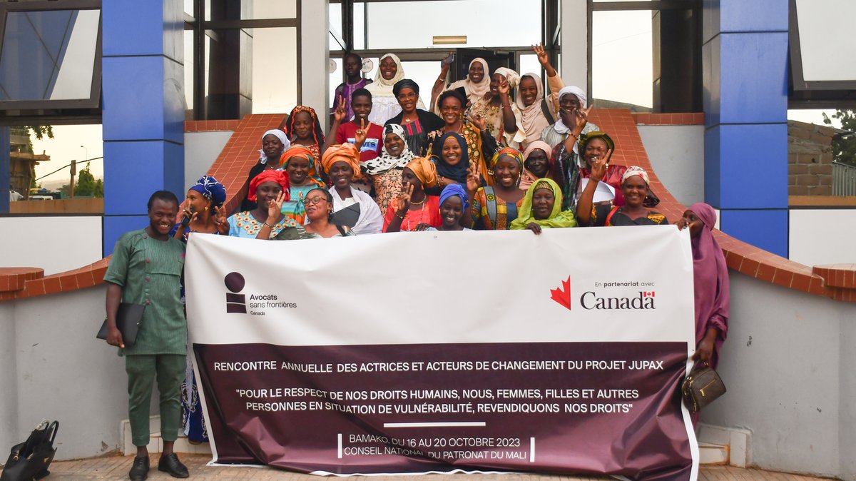Réunies dans le cadre du projet #JUPAX, plus de 40 personnes défenseures des droits humains au #Mali quittent aujourd'hui Bamako, après plusieurs jours de formations, mieux outillées à faire progresser les luttes qu'elles mènent dans leur communauté. 

🤝 <a href="/DevCanada/">Développement Canada</a> <a href="/AmbCanMali/">Canada au Mali et au Niger</a>